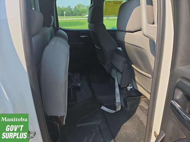 2014-chevrolet-silverado-1500-image-21