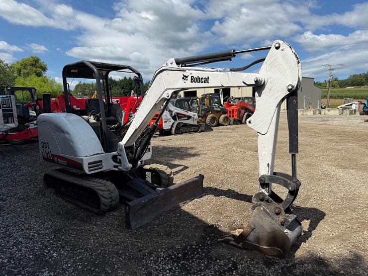 2006-bobcat-331-image-6