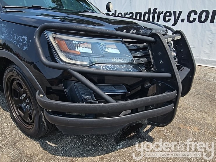 2017-ford-explorer-xlt-image-13
