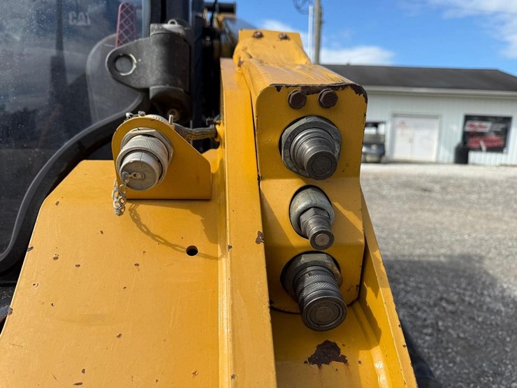 2016-caterpillar-289d-image-10