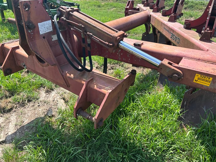 case-ih-165-image-21