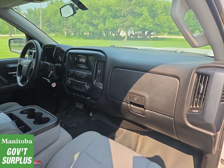 2014-chevrolet-silverado-1500-image-24