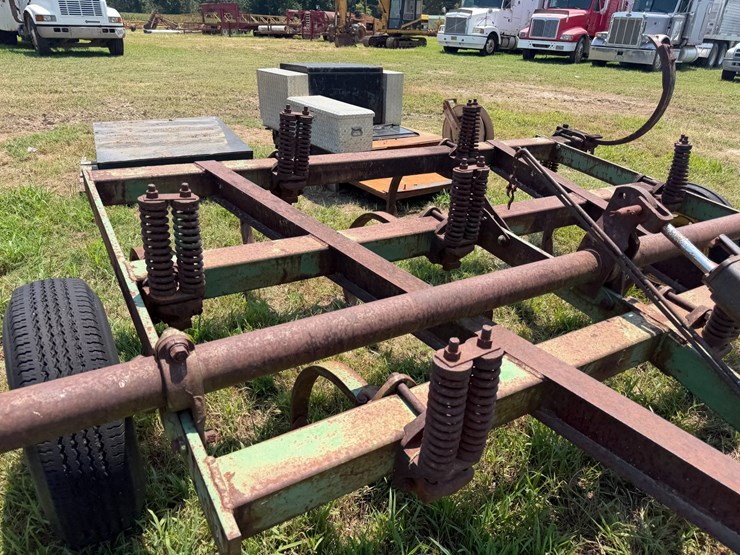 john-deere-100-image-30