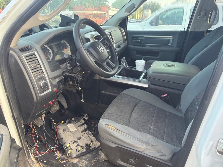 2013-dodge-ram-2500-image-10