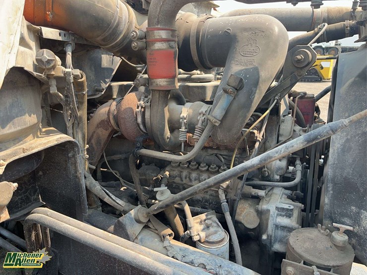 1989-mack-dm690s-image-21