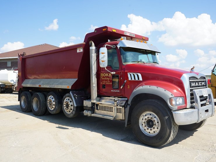 2018-mack-granite-gu713-image-3