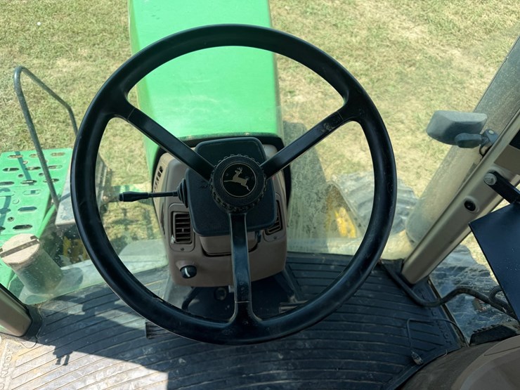 john-deere-8410t-image-73