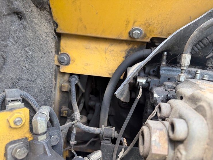 komatsu-pc200-image-57