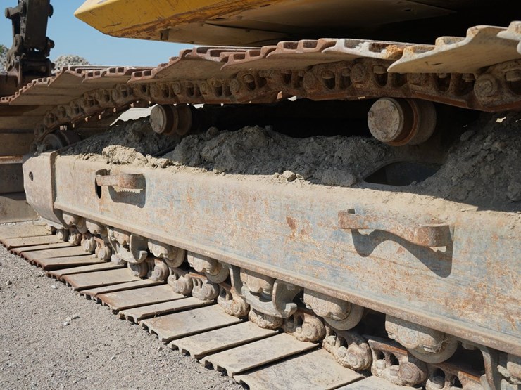2002-komatsu-pc220-lc-7l-image-36