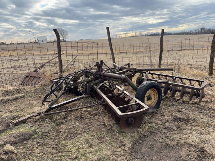 john-deere-11-image-2