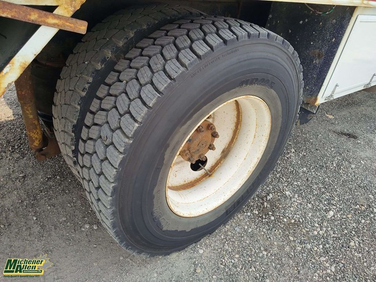 international-durastar-4400-image-12