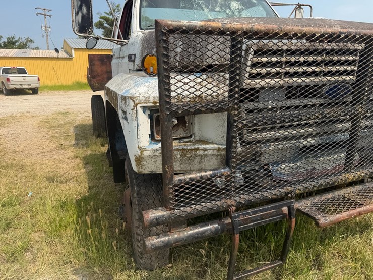 1985-ford-f700-image-46