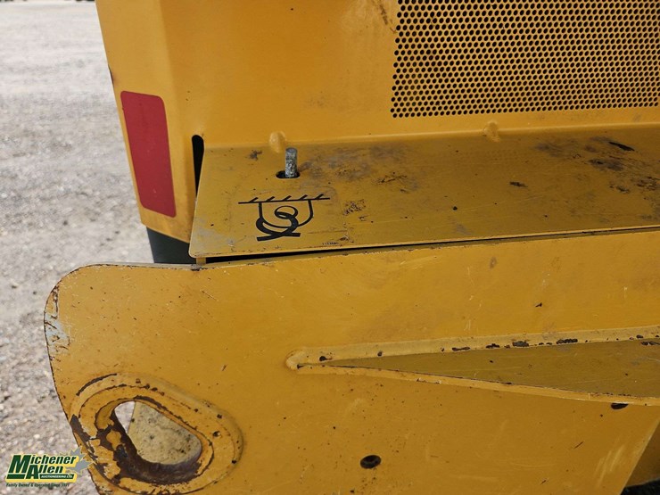 2024-deere-325g-image-42