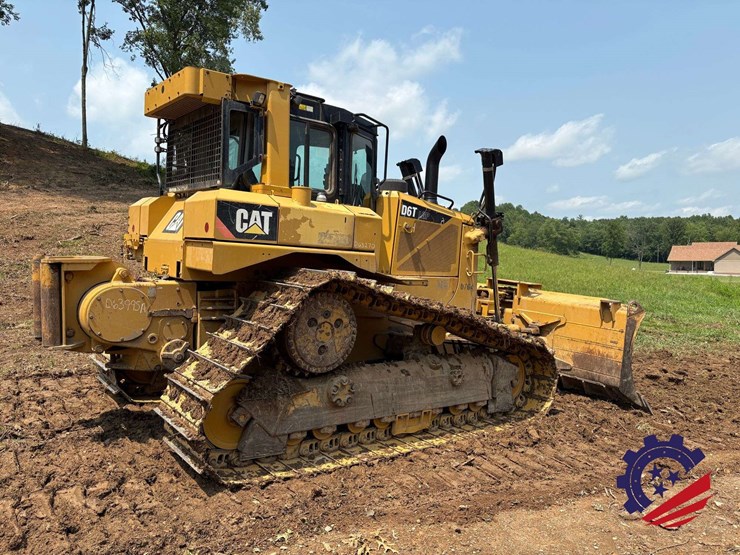 2015-caterpillar-d6t-lgp-image-6