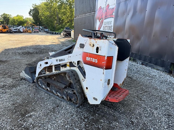 2018-bobcat-mt85-image-2
