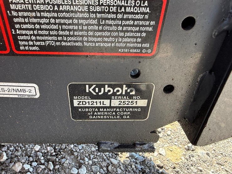 2019-kubota-zd1211-image-20