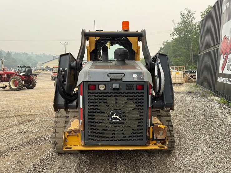 2020-deere-331g-image-3