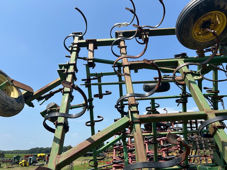 john-deere-34-image-38