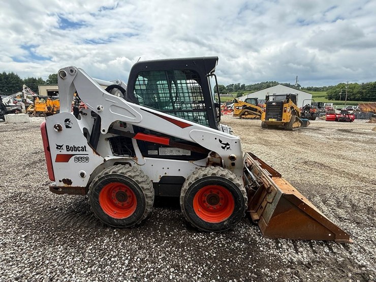 2020-bobcat-s590-image-5