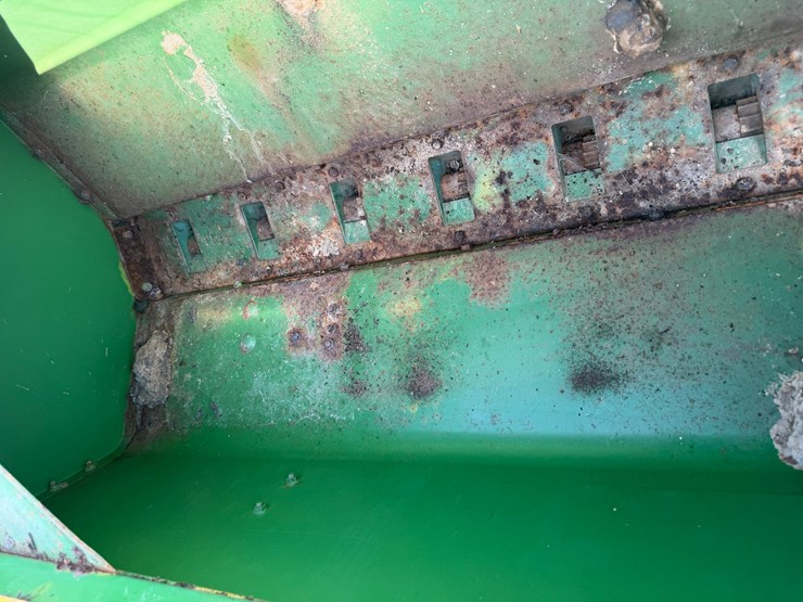 john-deere-15-image-40
