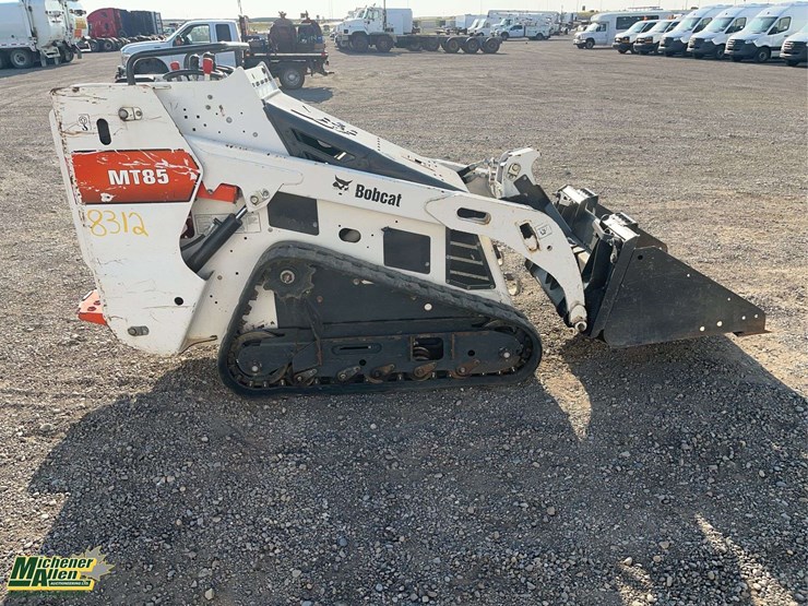 2019-bobcat-mt85-image-6