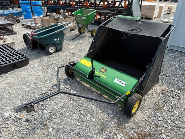 john-deere-la-image-1