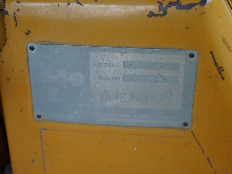 komatsu-d65e-6-image-9
