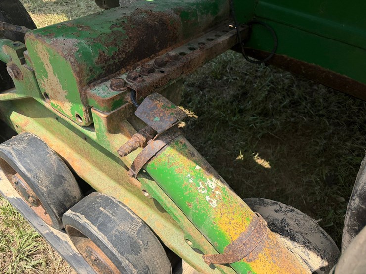 john-deere-8410t-image-6