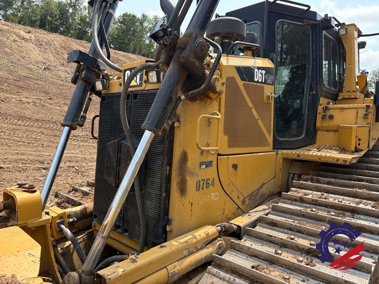 2015-caterpillar-d6t-lgp-image-67