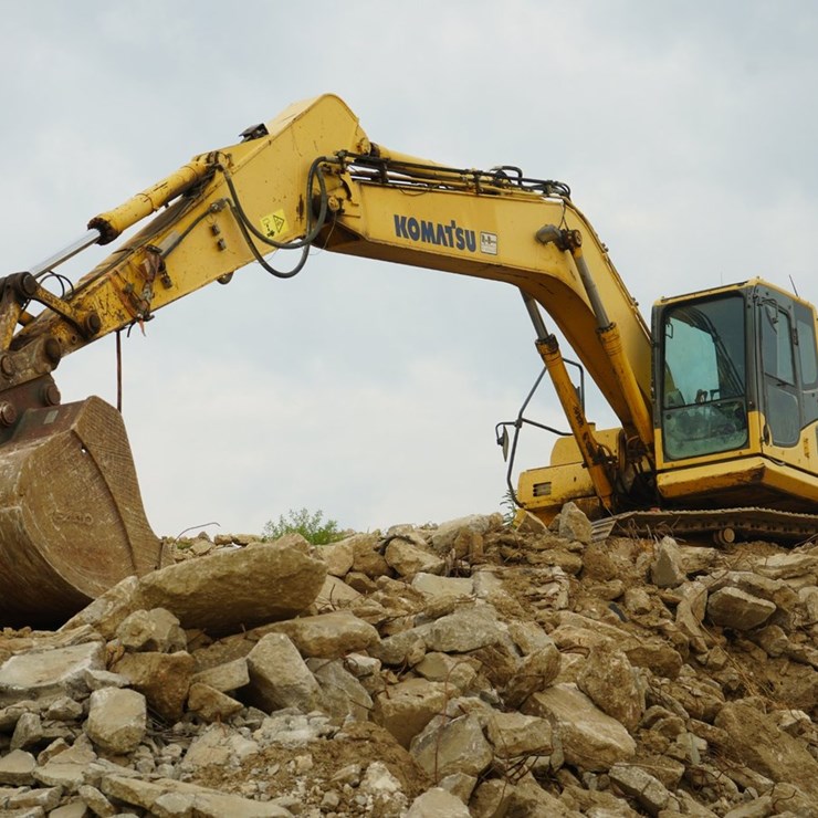 2006 KOMATSU PC220 LC-8