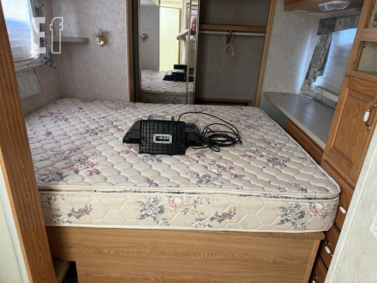 2003-crossroads-paradise-pointe-32bh-image-14