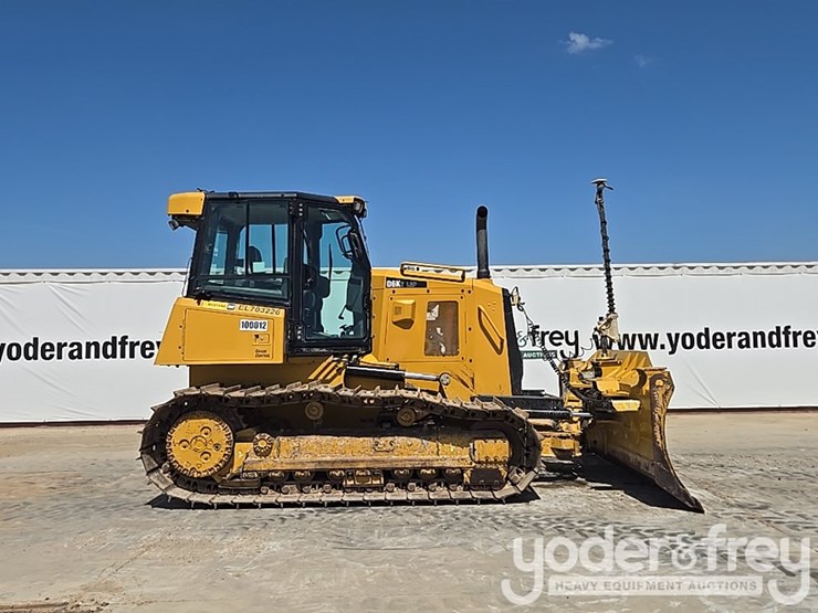 2020-caterpillar-d6k2-lgp-image-6