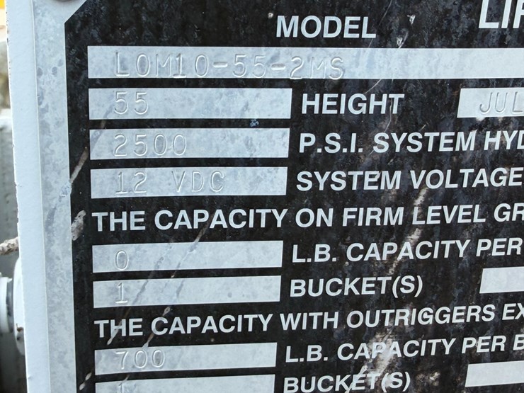 2007-peterbilt-335-image-59
