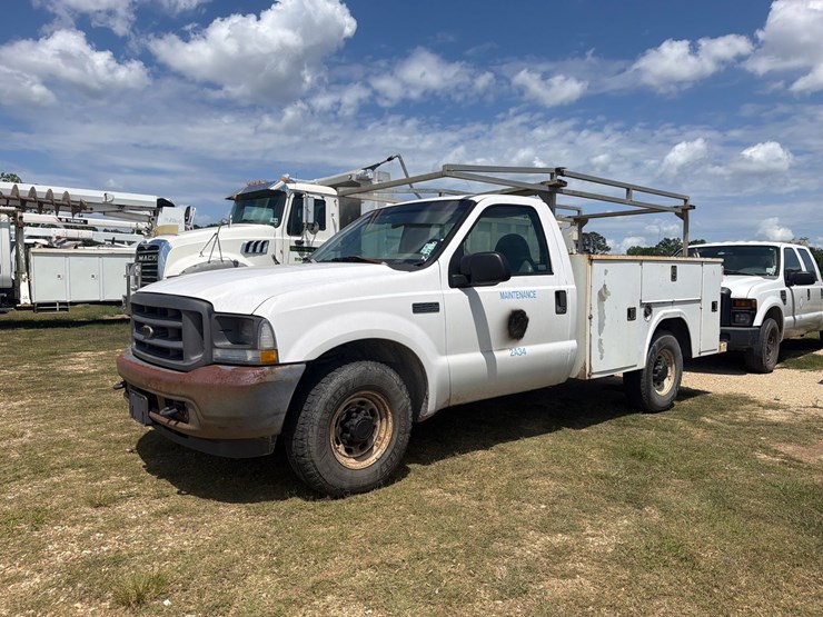 2004-ford-f250-image-1