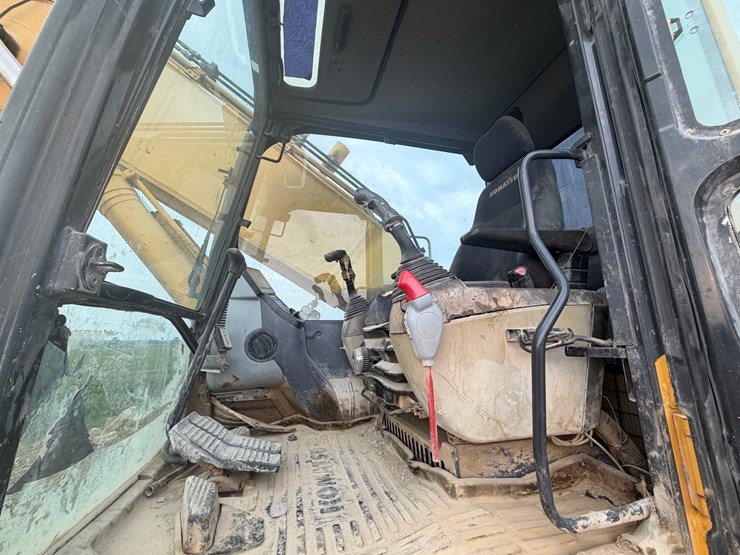 2006-komatsu-pc220-lc-8-image-10