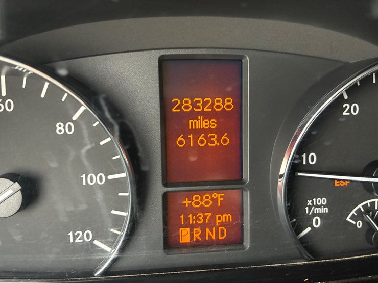 2007-dodge-3500-image-9