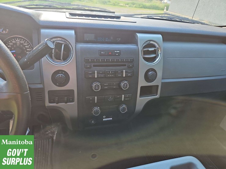 2012-ford-f150-xlt-image-28