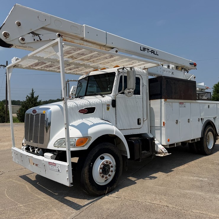 2007 PETERBILT 335