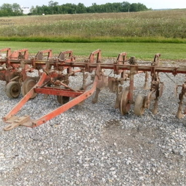 ALLIS-CHALMERS 114