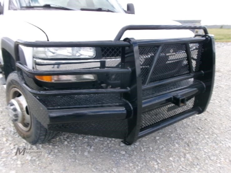 2001-chevrolet-silverado-3500-image-5