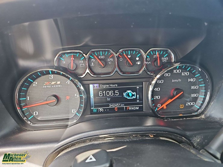 2016-chevrolet-silverado-1500-image-12