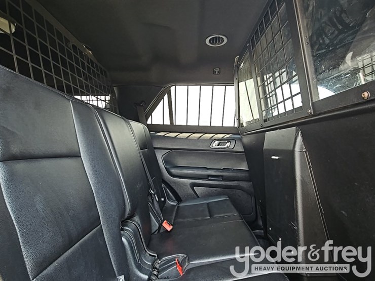 2017-ford-explorer-xlt-image-31