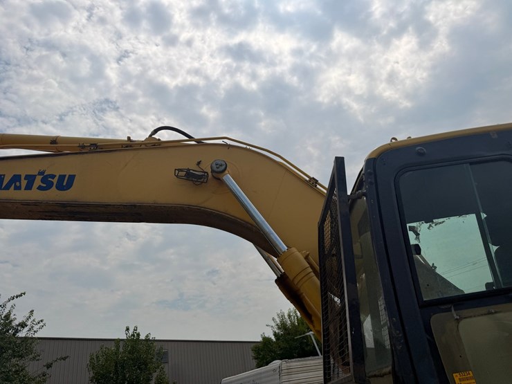 komatsu-pc200-image-35