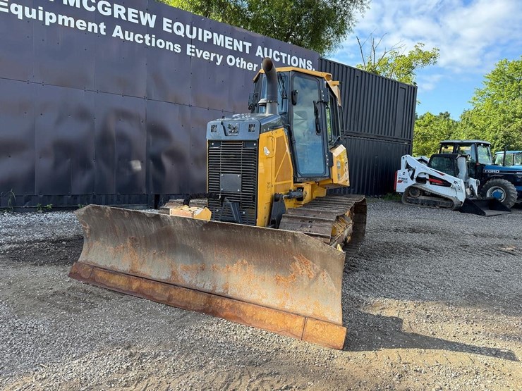 2016-deere-650k-lgp-image-8