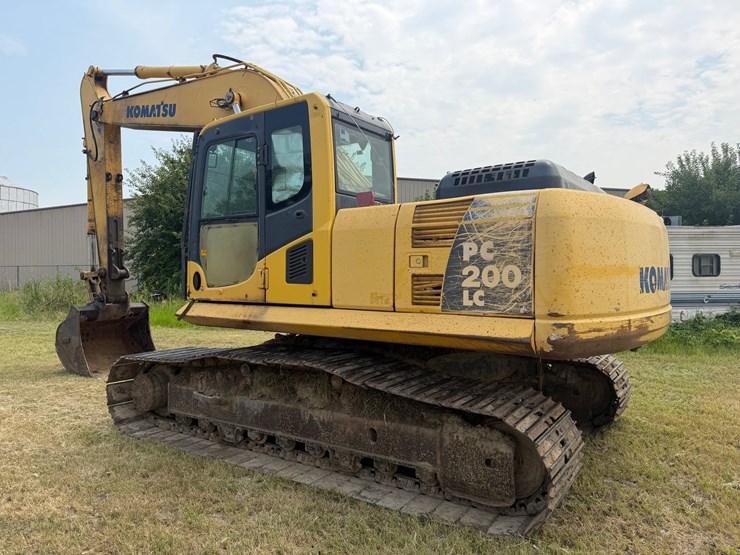 komatsu-pc200-image-4