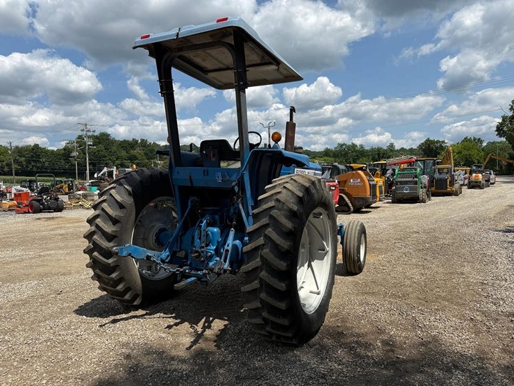 ford-7700-image-4