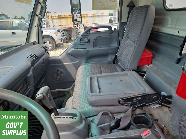 2007-gmc-w5500-image-22