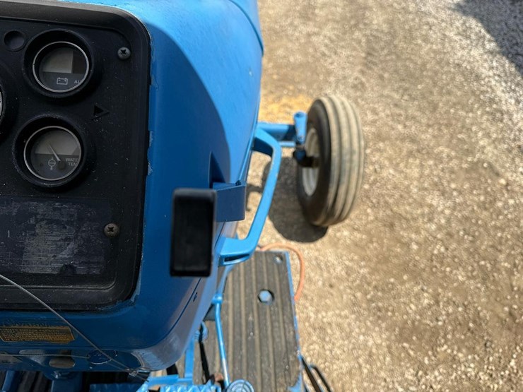 ford-7700-image-23