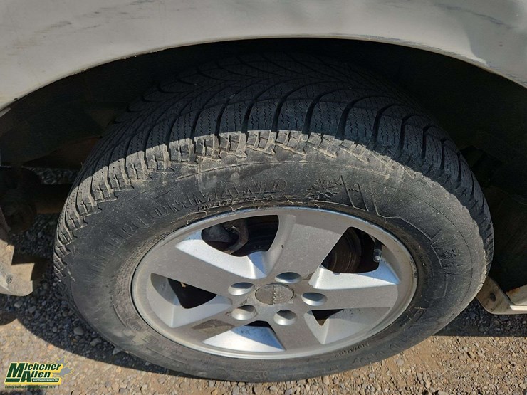 2011-dodge-grand-caravan-se-image-12