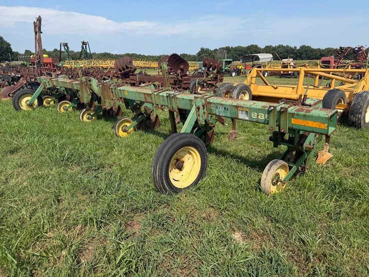 john-deere-886-image-1